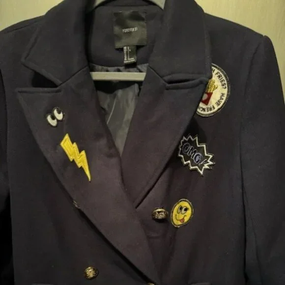 Vintage Inspired Military Coat with Patches - Picture 12 of 16